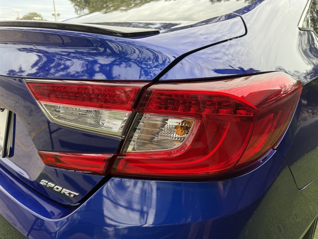 Used 2022 Honda Accord Sport image 12