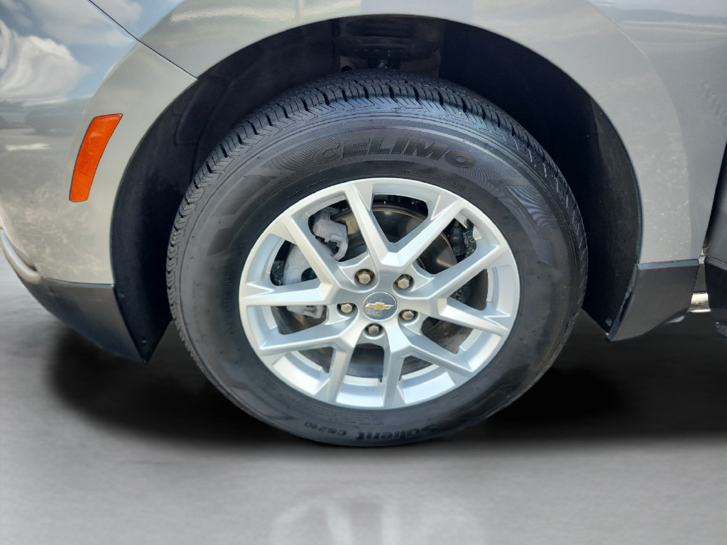 Used 2024 Chevrolet Equinox LT AWD/4WD image 35