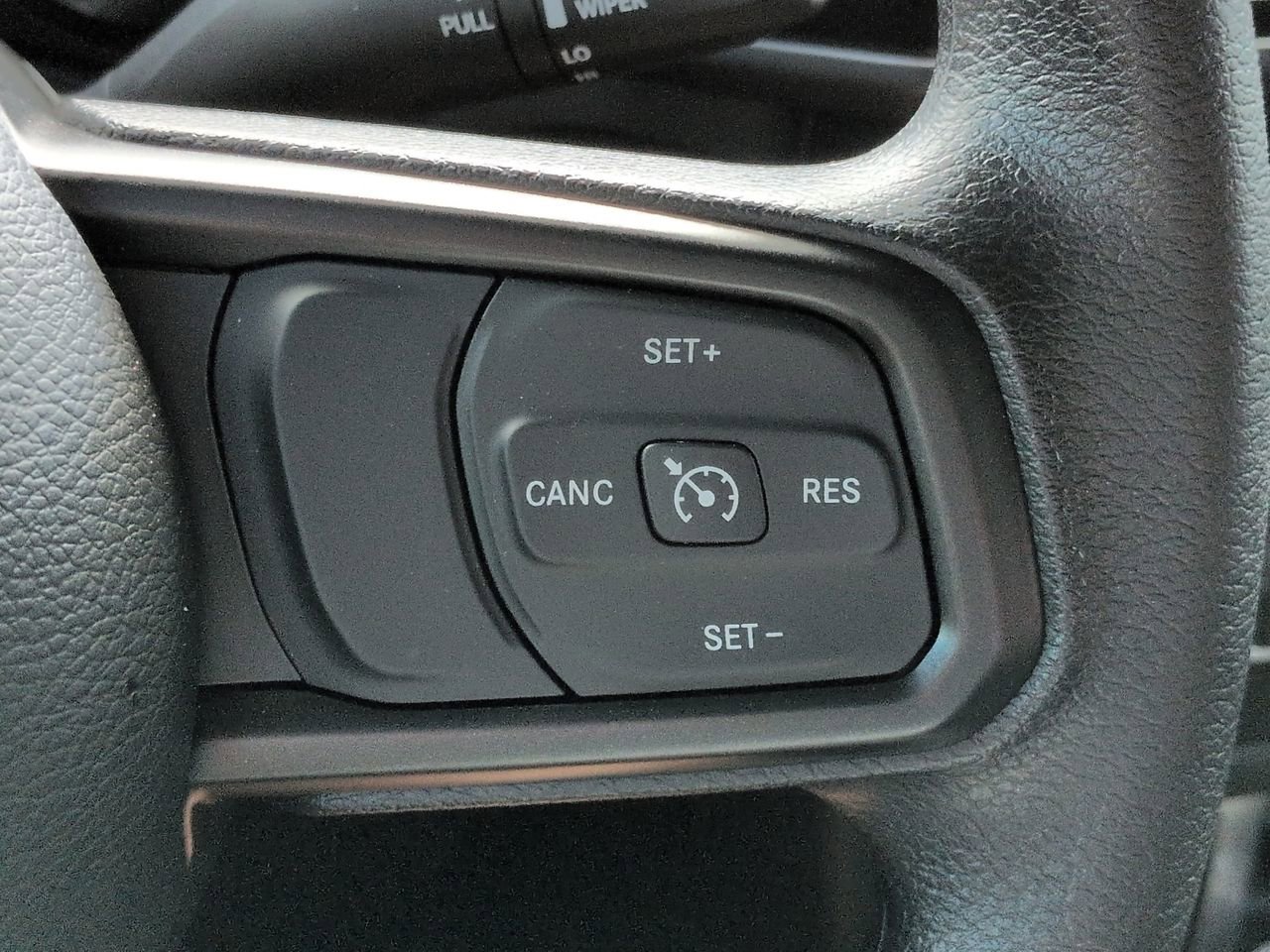 Used 2025 Jeep Wrangler Sport AWD/4WD image 22