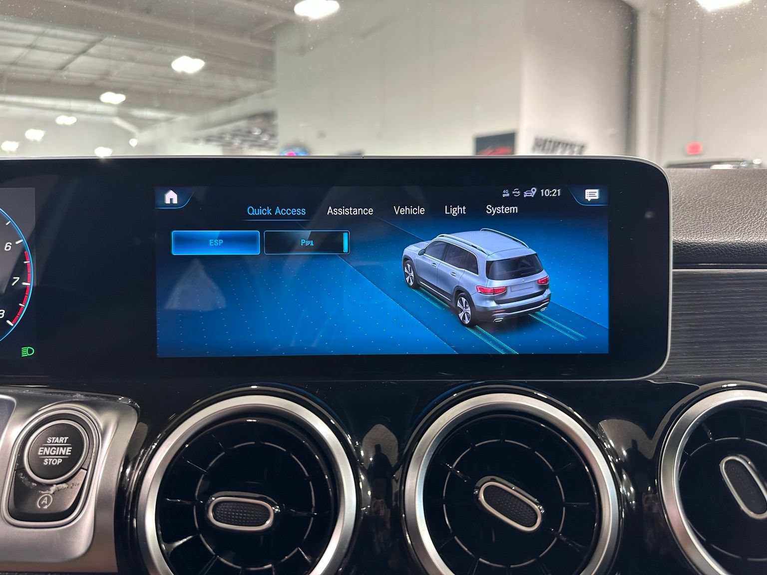 Used 2021 Mercedes-Benz GLB 250 image 27