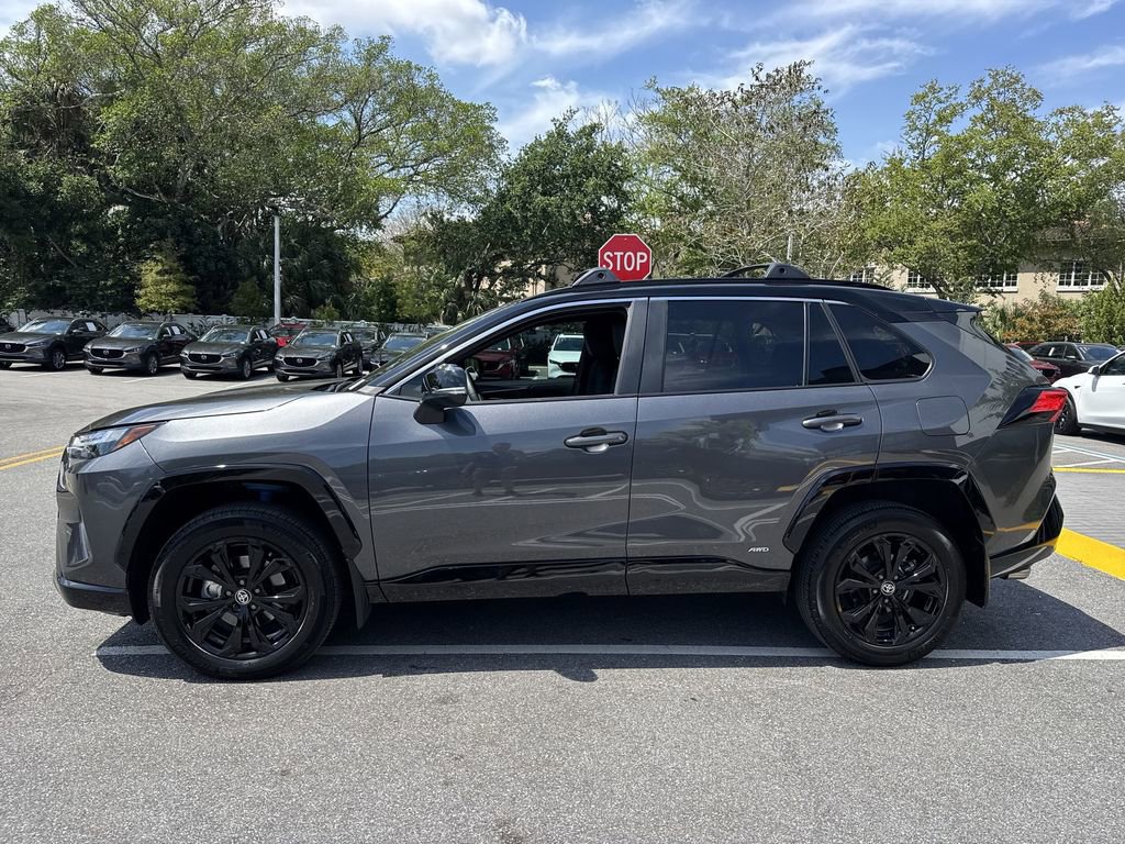 Used 2025 Toyota RAV4 XSE w/ Weather Package AWD/4WD image 11