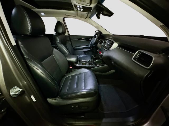 Used 2019 Kia Sorento SX image 22
