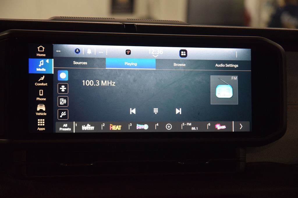 Used 2025 Jeep Wrangler Unlimited Sport AWD/4WD image 29