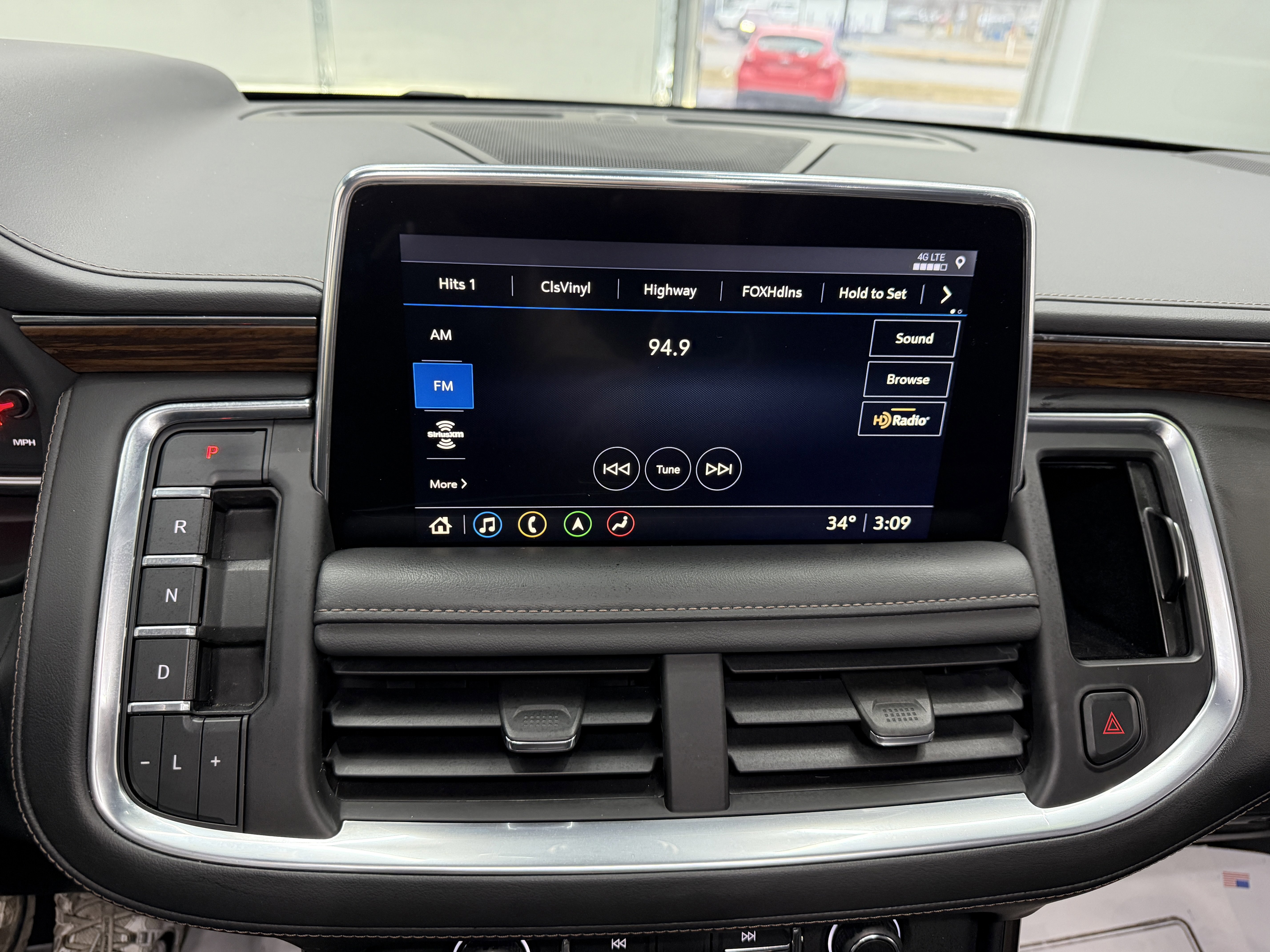 Used 2021 Chevrolet Tahoe High Country image 23