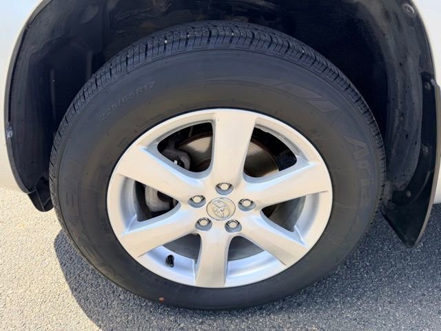 Used 2006 Toyota RAV4 4WD V6 image 12
