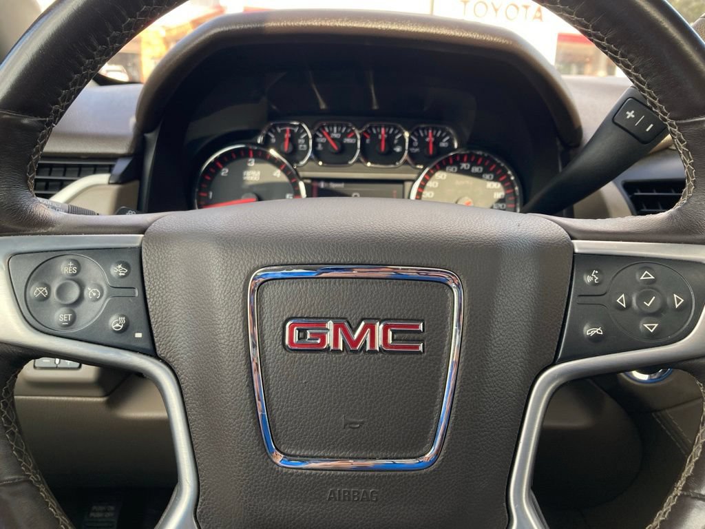 Used 2016 GMC Yukon XL SLT w/ Open Road Package RWD image 18