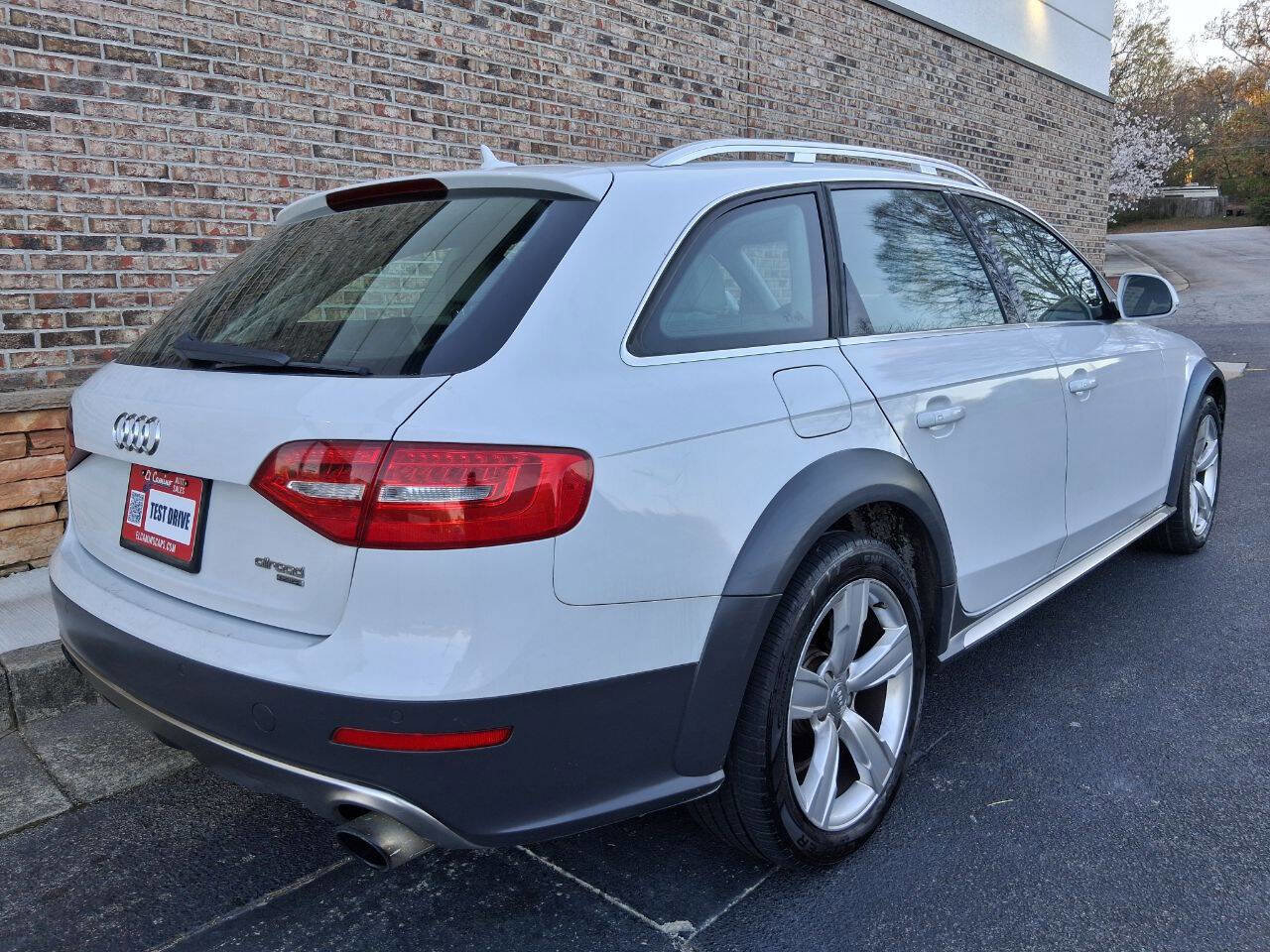 Used 2013 Audi A4 Premium Plus w/ Premium Plus Pkg image 5