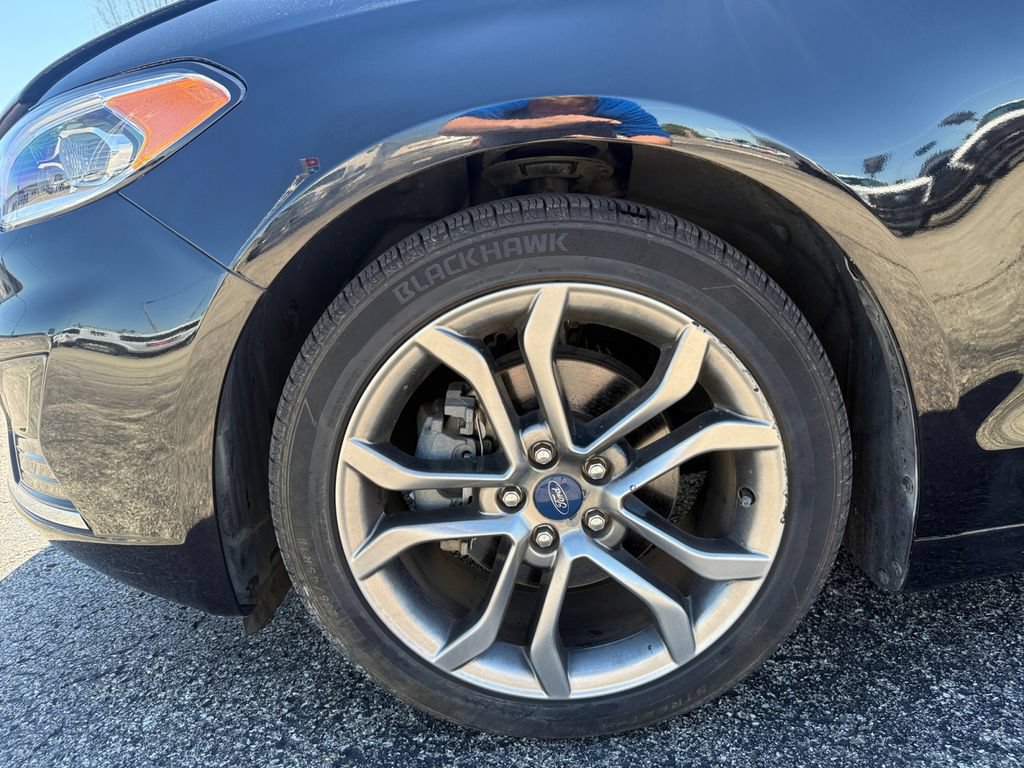 Used 2019 Ford Fusion SEL FWD image 24