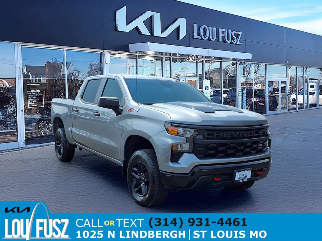 Used 2024 Chevrolet Silverado 1500 Custom Trail Boss AWD/4WD image 1