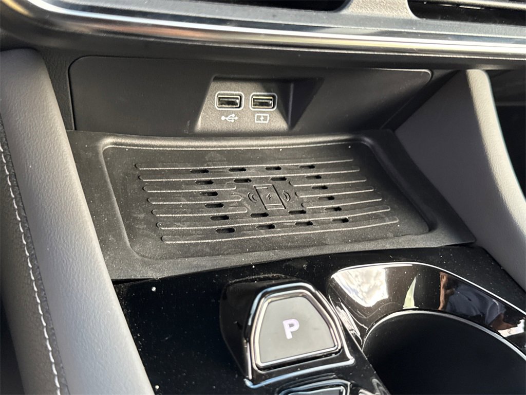 New 2025 VinFast VF 8 Plus image 30