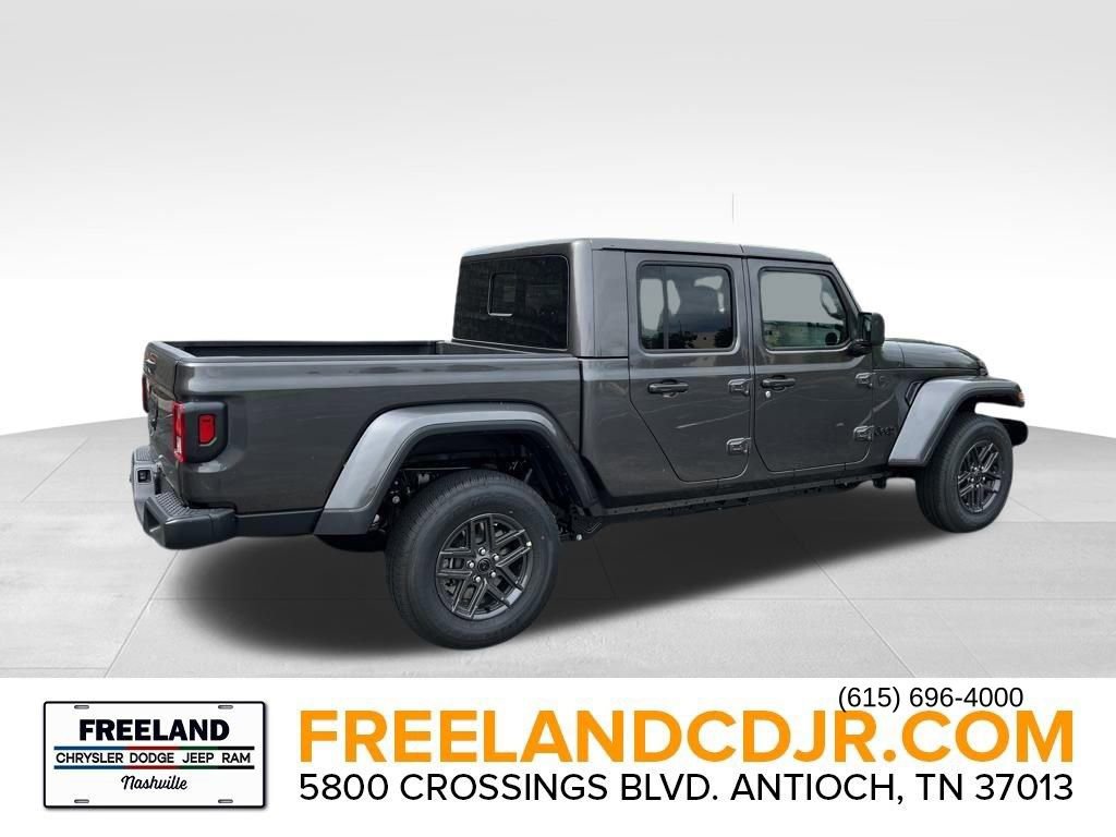 New 2025 Jeep Gladiator Sport image 7