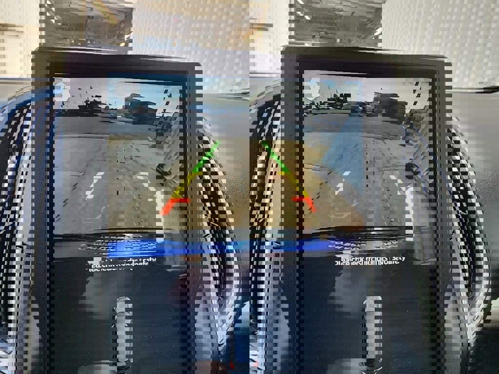 Used 2023 Ford Edge SEL image 21