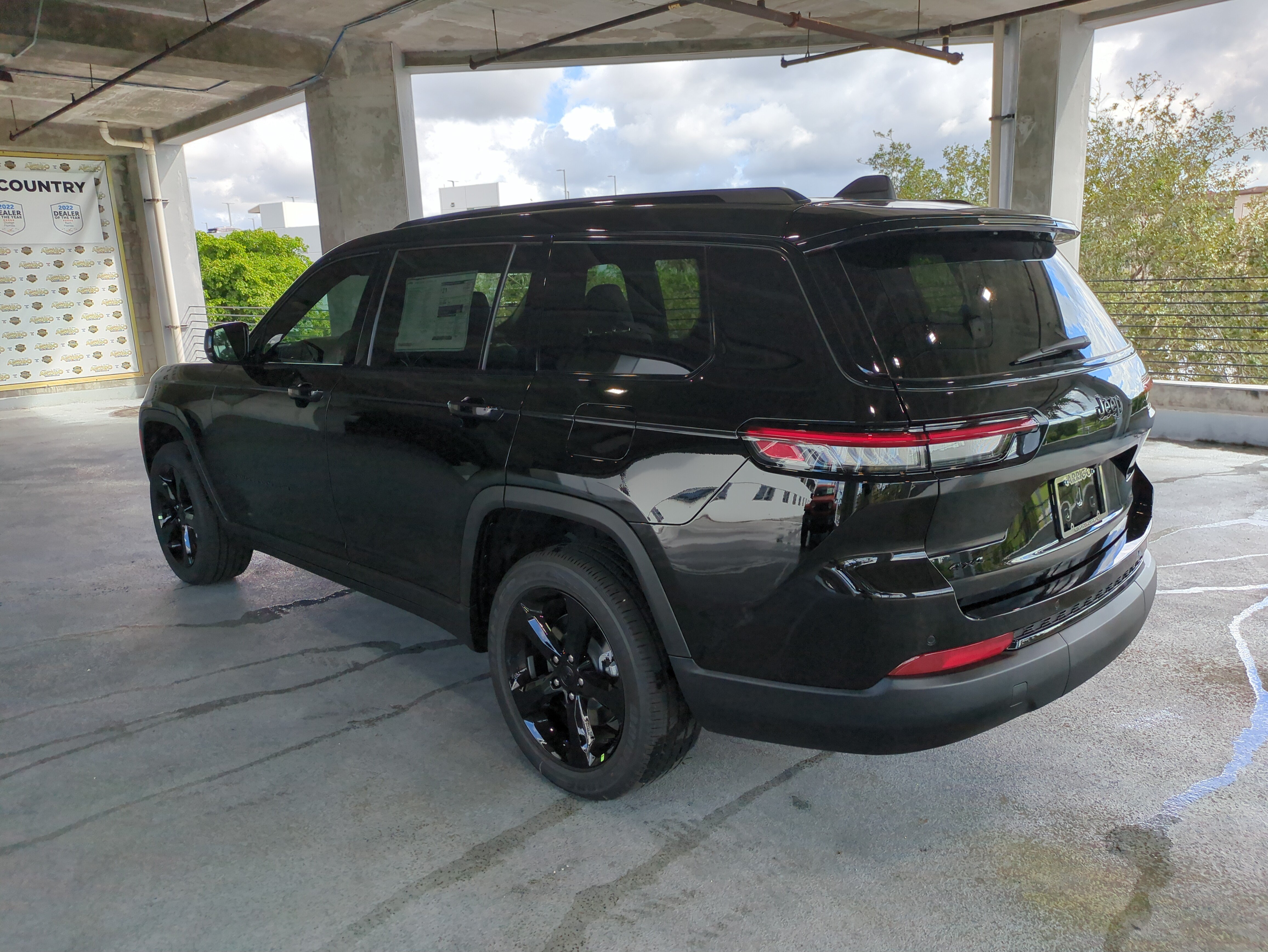 New 2025 Jeep Grand Cherokee L Altitude AWD/4WD image 7