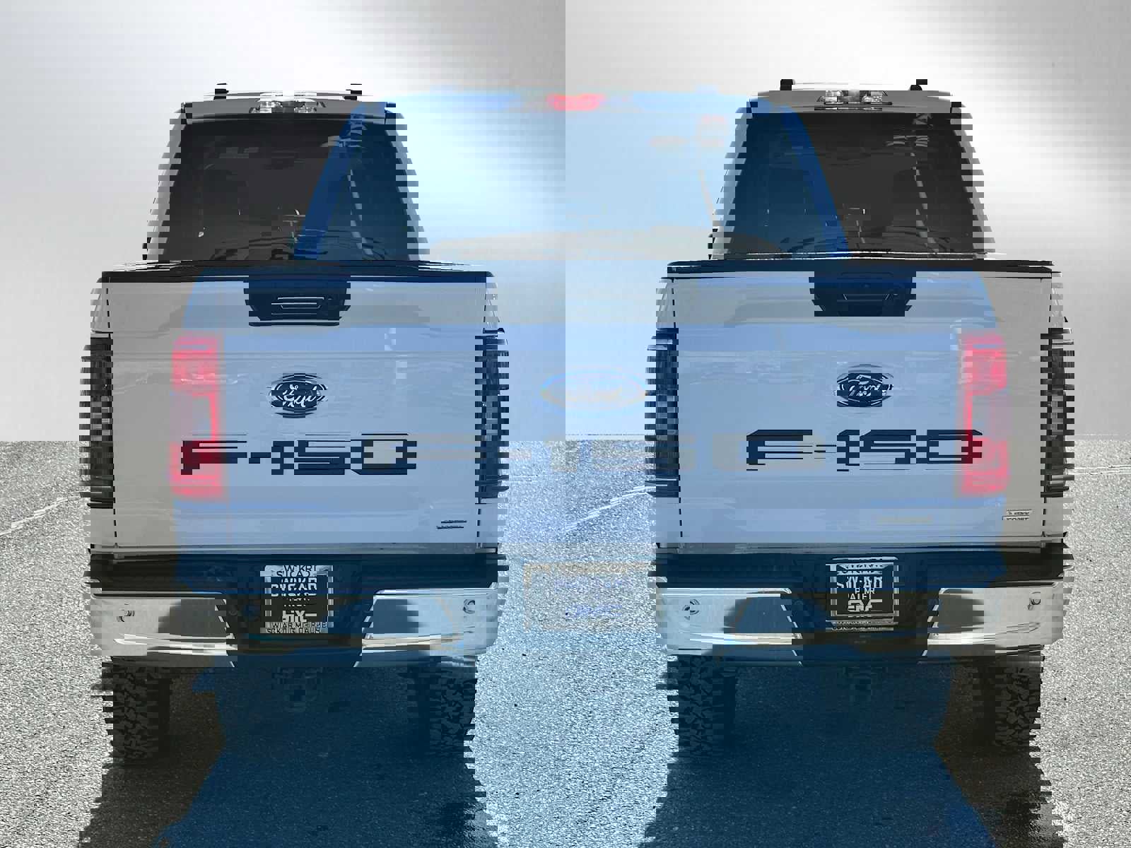 Used 2023 Ford F150 XLT w/ XTR Package image 4