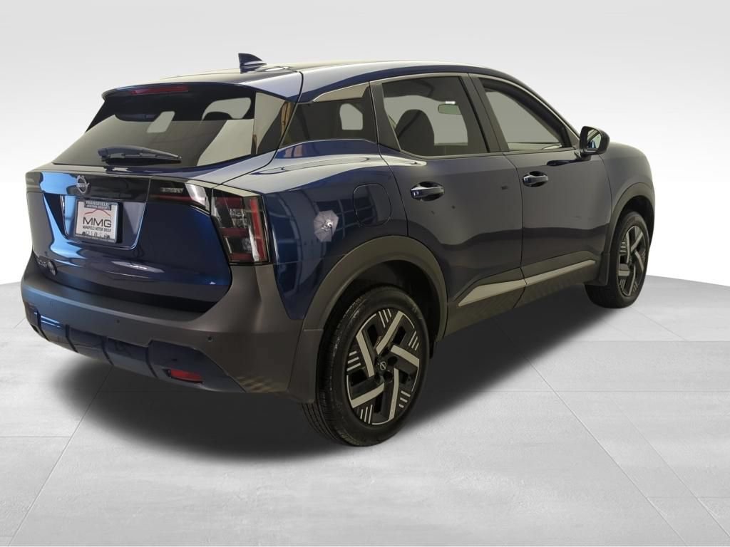 Certified 2025 Nissan Kicks SV FWD image 9