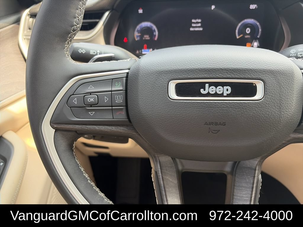 Used 2023 Jeep Grand Cherokee Limited w/ Trailer Tow Prep Group (B) AWD/4WD image 14