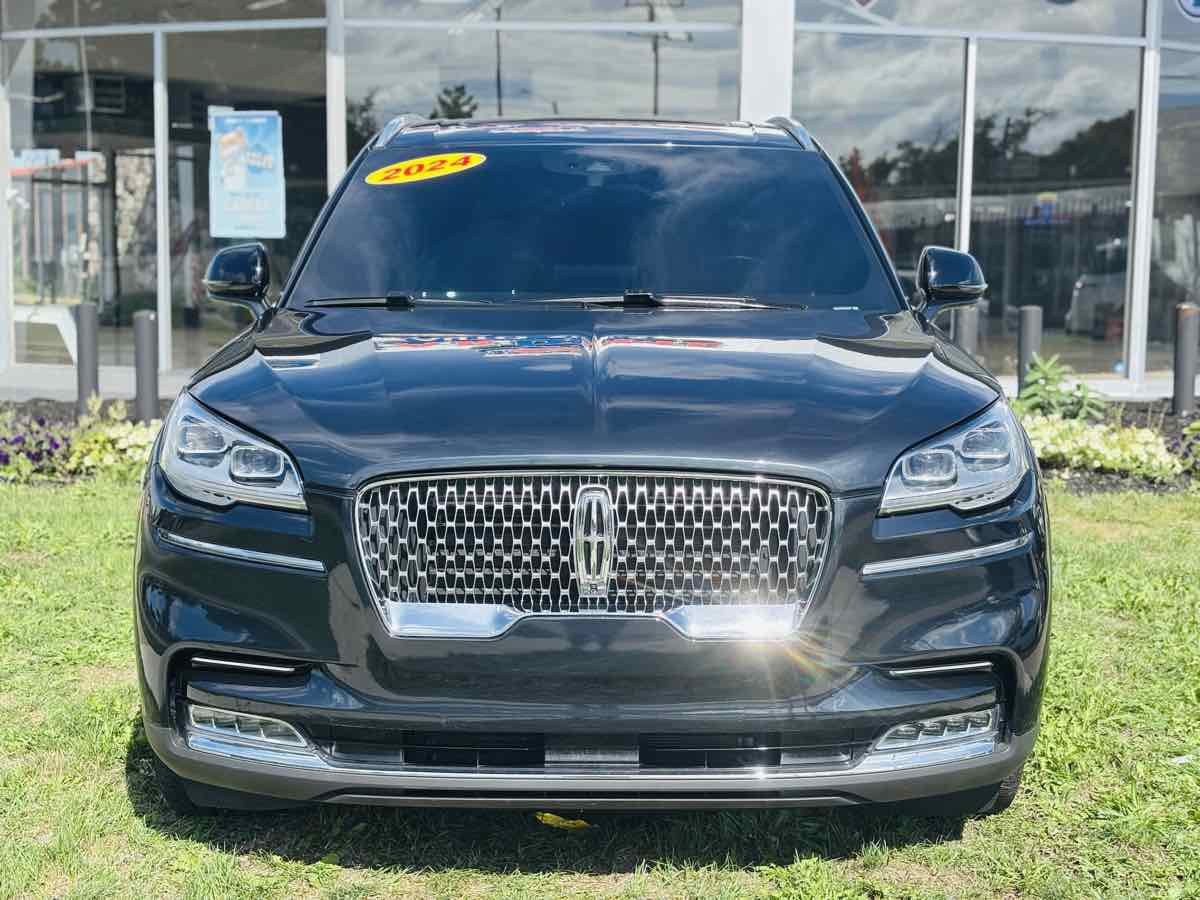 Used 2024 Lincoln Aviator Reserve w/ Equipment Group 201A AWD/4WD image 18