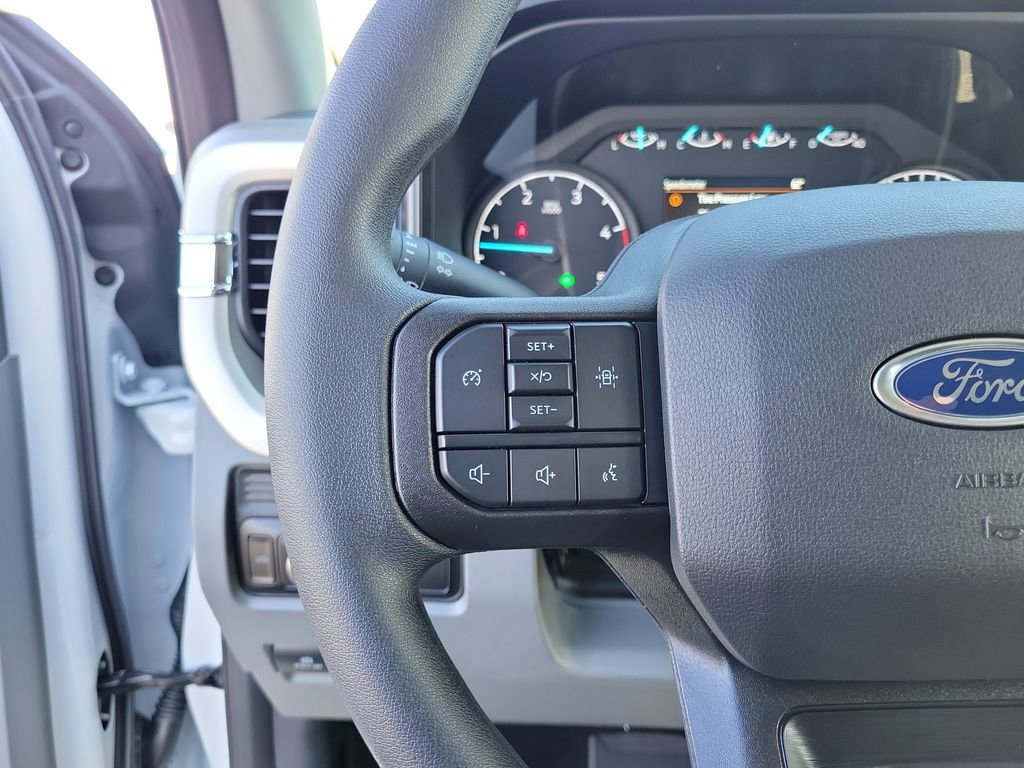 New 2026 Ford F550 4x4 Crew Cab image 22