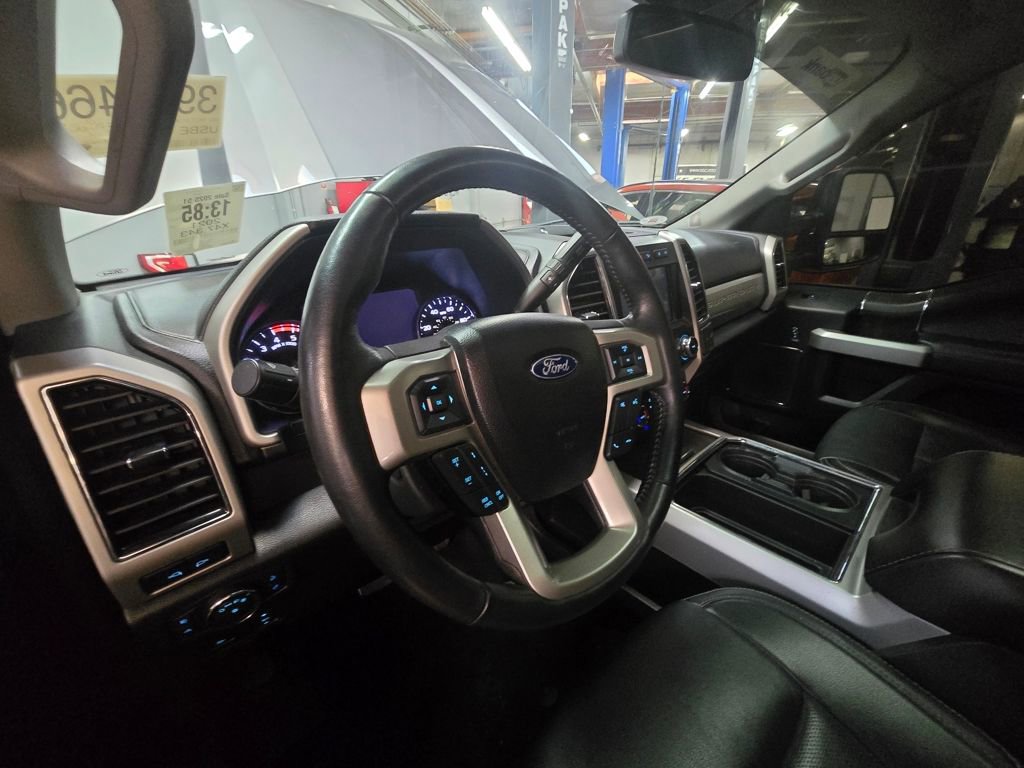 Used 2021 Ford F250 Lariat image 16
