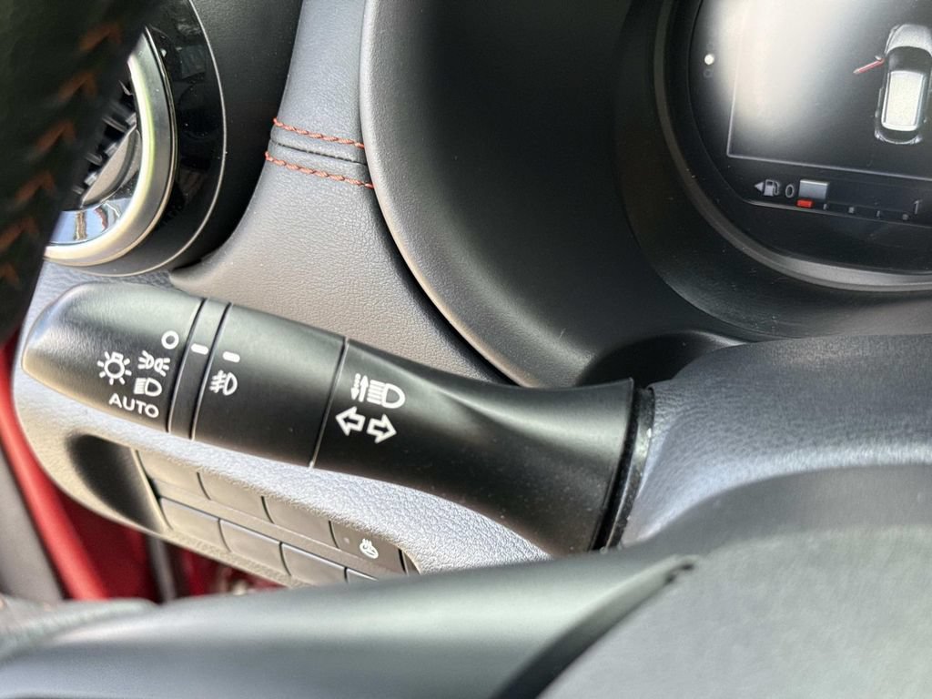 Used 2024 Nissan Kicks SR w/ SR Premium Package FWD image 38