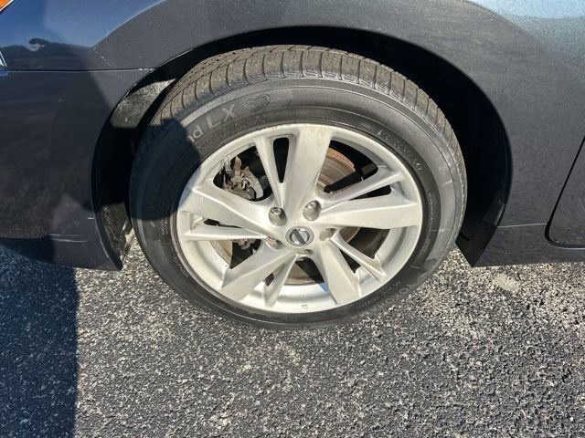 Used 2013 Nissan Altima 2.5 SL w/ Technology Pkg image 8