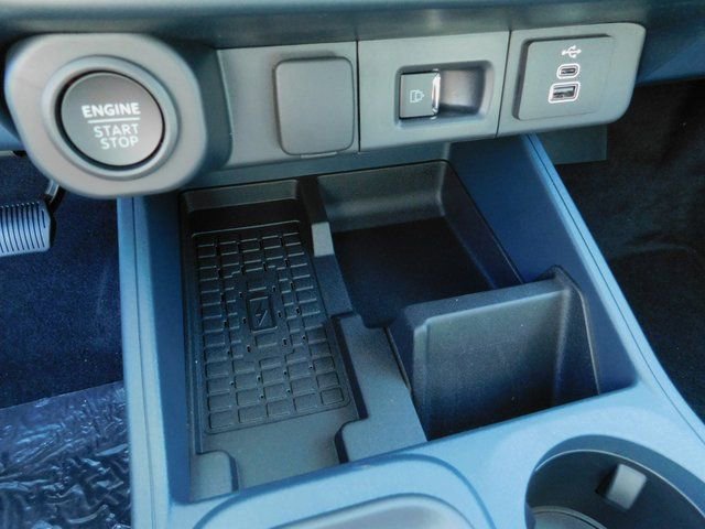 New 2025 Ford Maverick Lariat w/ Black Appearance Package image 29