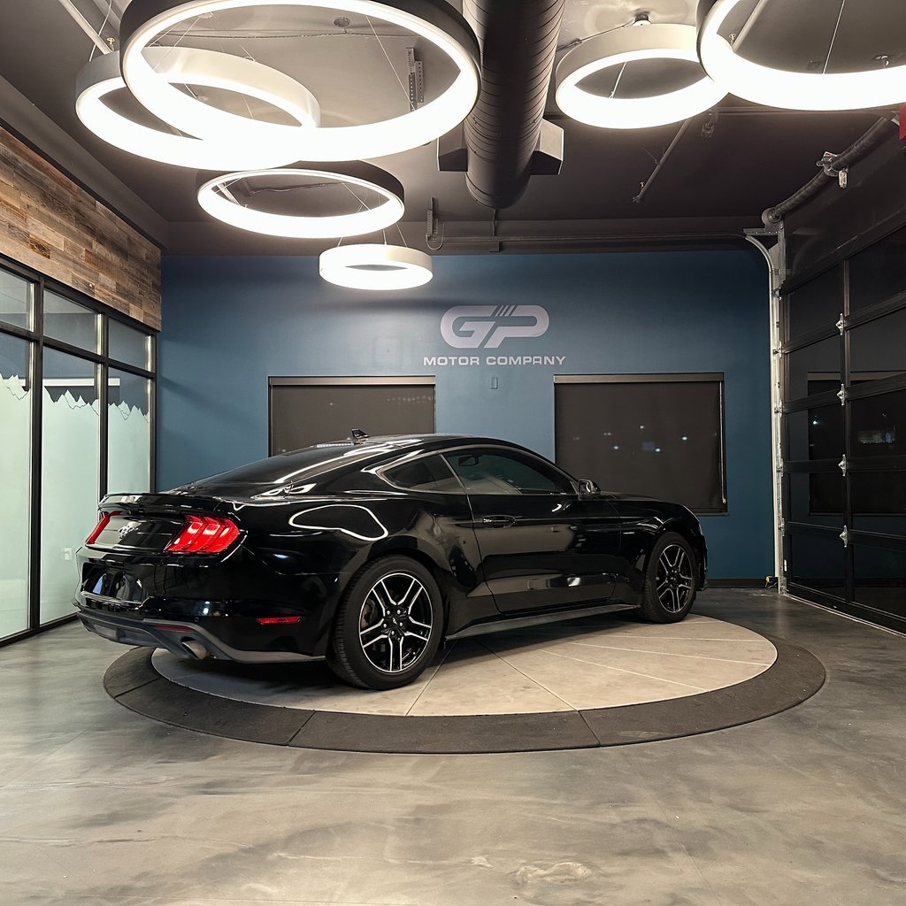 Used 2020 Ford Mustang Premium w/ Equipment Group 201A image 3