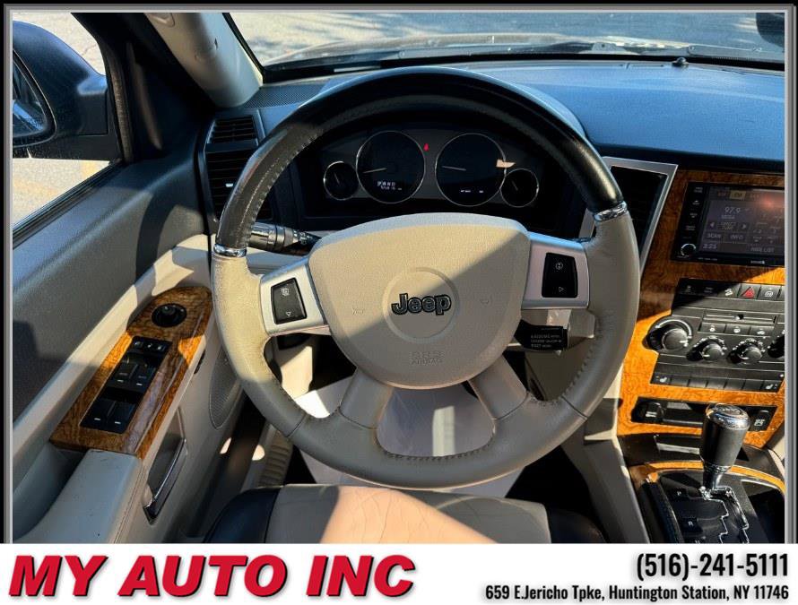 Used 2010 Jeep Grand Cherokee Limited w/ Quadra-Drive II 4X4 Group image 12