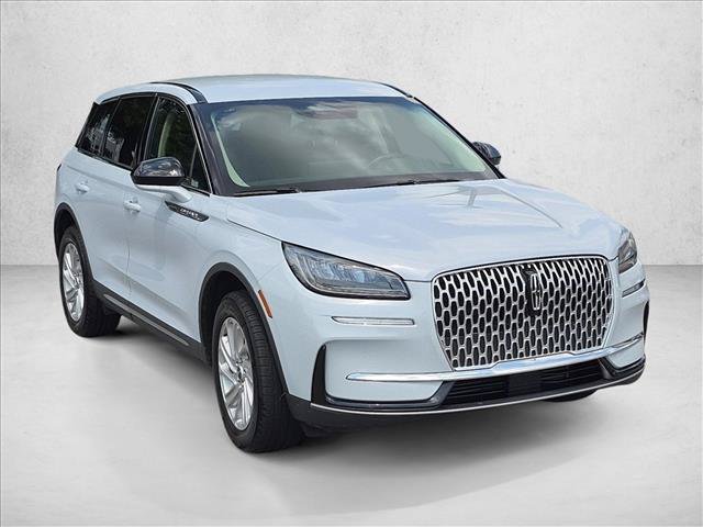 Used 2025 Lincoln Corsair FWD image 3