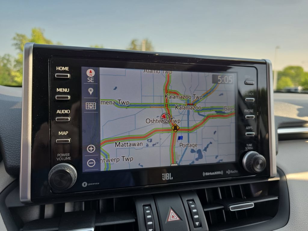 Used 2019 Toyota RAV4 Limited AWD/4WD image 25