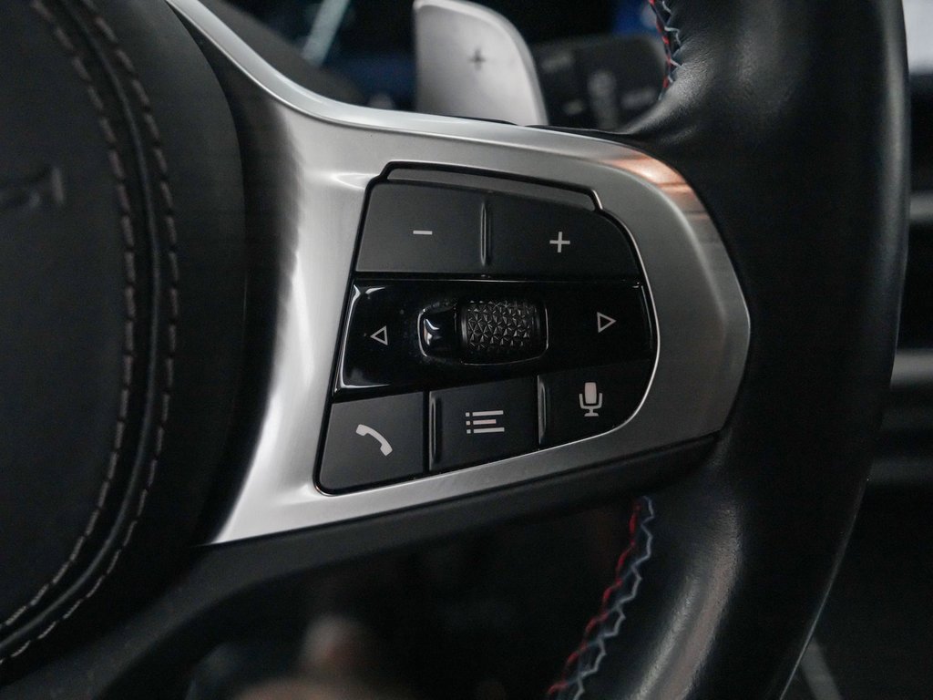 Used 2023 BMW X7 M60i w/ Executive Package image 25