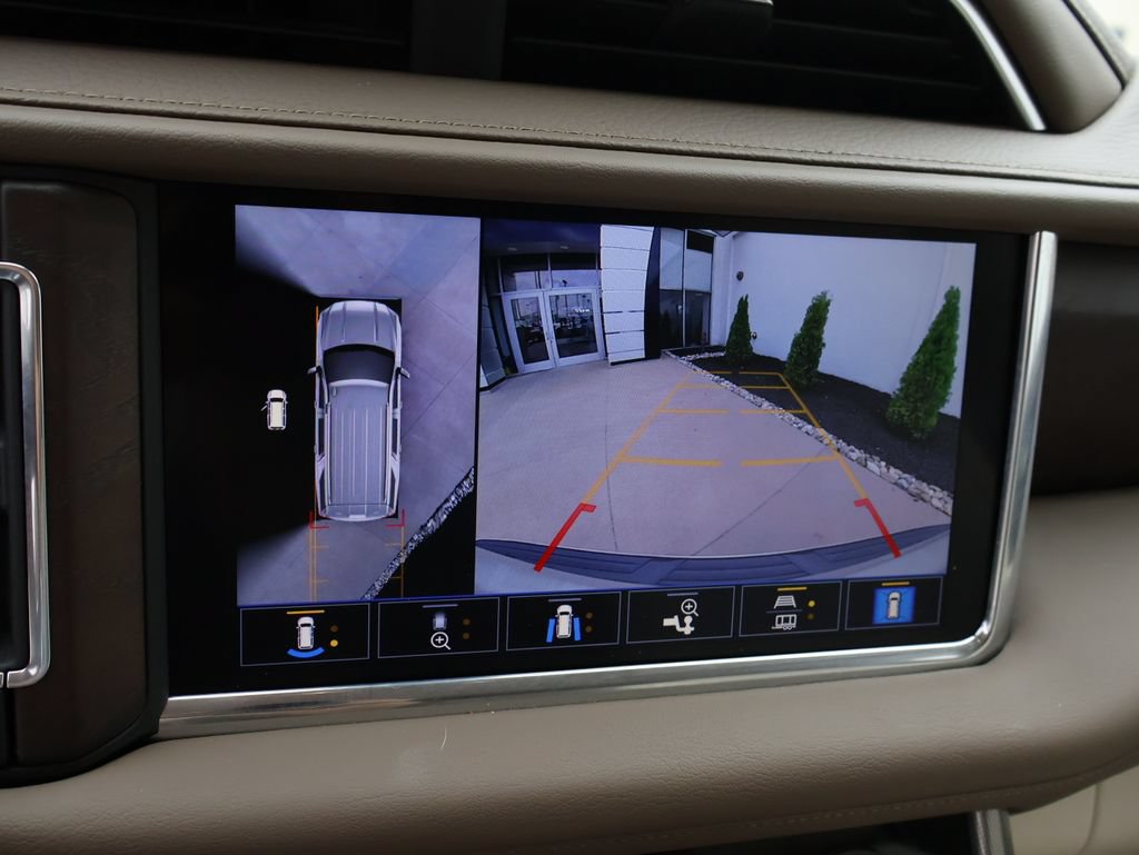 Certified 2021 GMC Yukon XL Denali w/ Advanced Technology Package AWD/4WD image 28