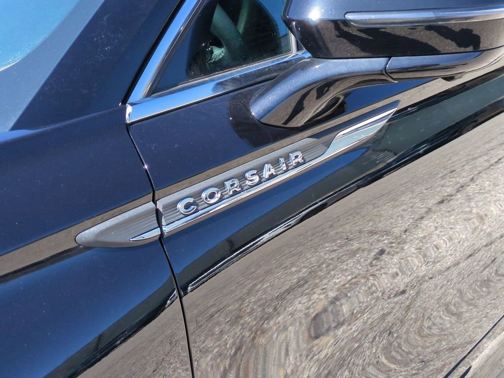 Certified 2023 Lincoln Corsair FWD w/ Equipment Group 101A image 10