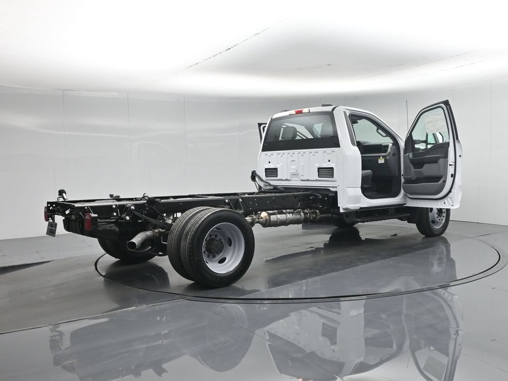 New 2026 Ford F450 XL w/ XL Chrome Package RWD image 23