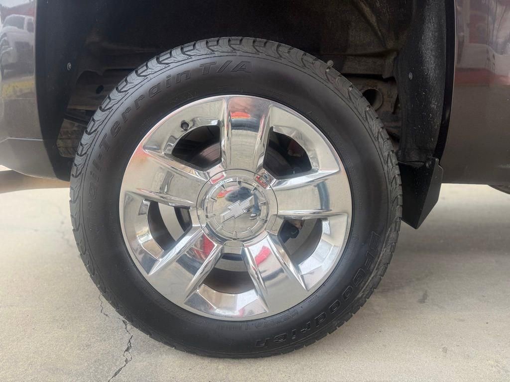 Used 2015 Chevrolet Silverado 1500 LTZ Z71 w/ LTZ Plus Package AWD/4WD image 10