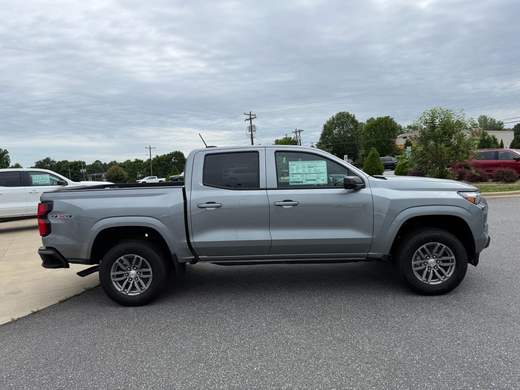 New 2026 Chevrolet Colorado LT w/ LT Convenience Package AWD/4WD image 8