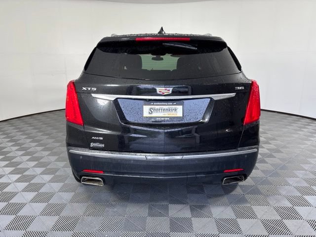 Used 2017 Cadillac XT5 Luxury AWD/4WD image 7