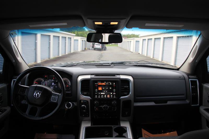 Used 2015 RAM 1500 Outdoorsman w/ Pittsburgh Penguins Edition AWD/4WD image 24