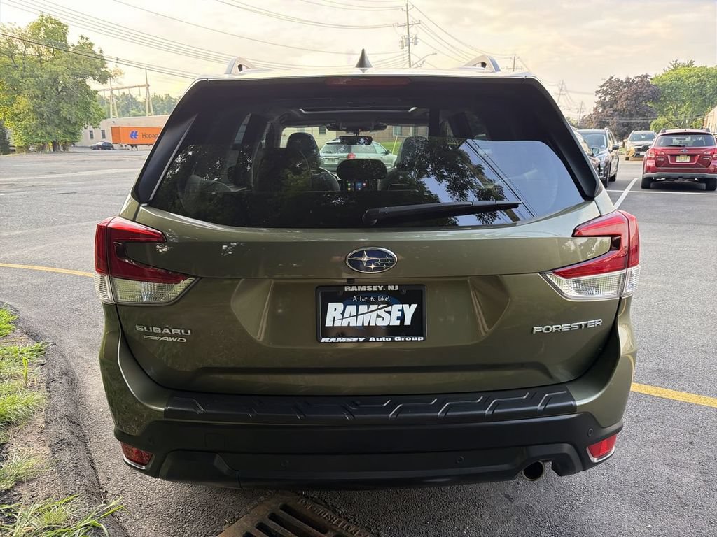 Certified 2022 Subaru Forester Limited AWD/4WD image 26