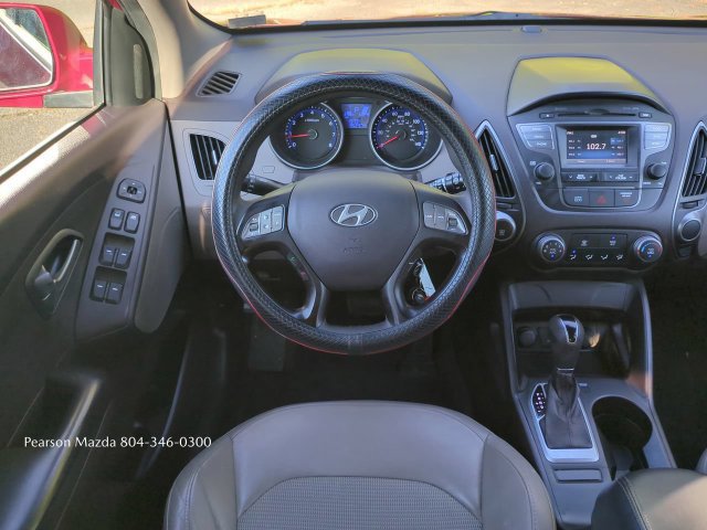 Used 2015 Hyundai Tucson GLS w/ Option Group 02 FWD image 17