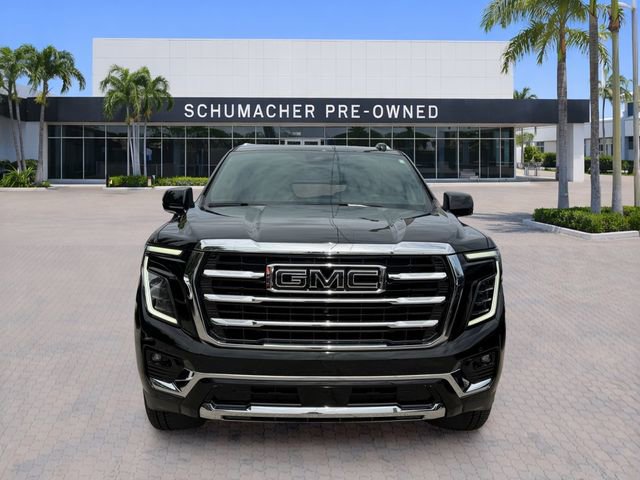 Used 2025 GMC Yukon XL Elevation w/ LPO, Yukon Black Package RWD image 2