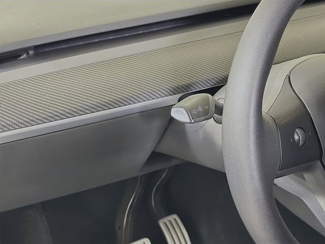 Used 2022 Tesla Model Y Performance image 10