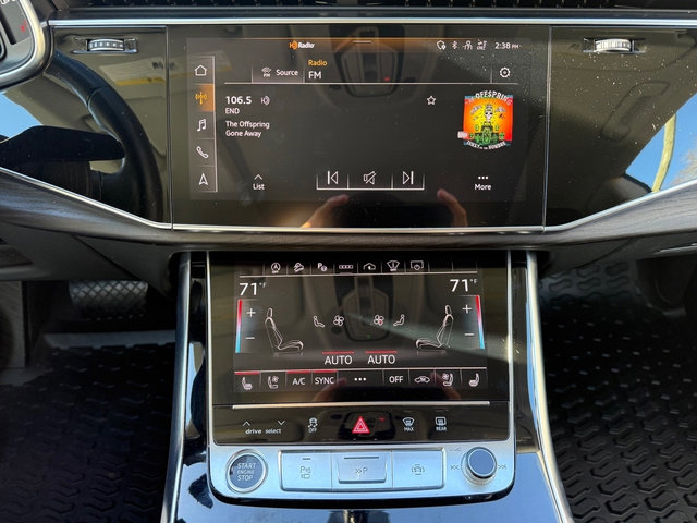 Used 2023 Audi Q8 Prestige w/ Prestige Package image 25