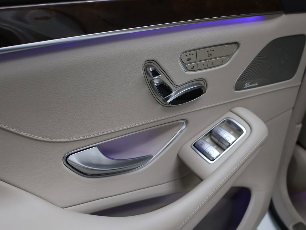 Used 2016 Mercedes-Benz S 550 4MATIC Sedan w/ Sport Package image 20