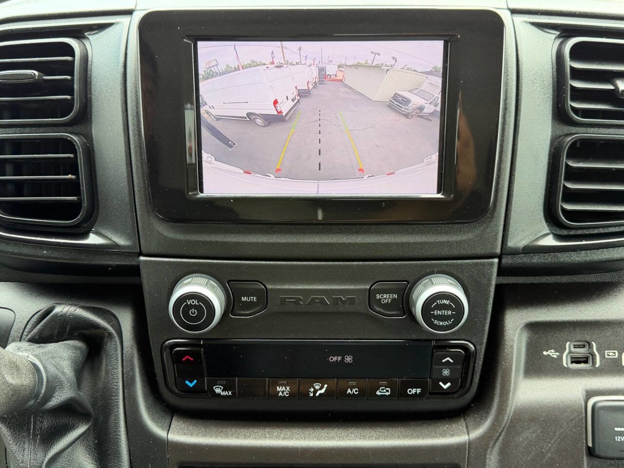 Used 2022 RAM ProMaster 3500 FWD image 11
