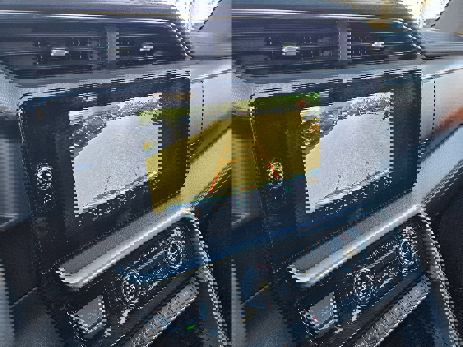 Used 2022 GMC Sierra 1500 Denali w/ Denali Carbonpro Edition image 17