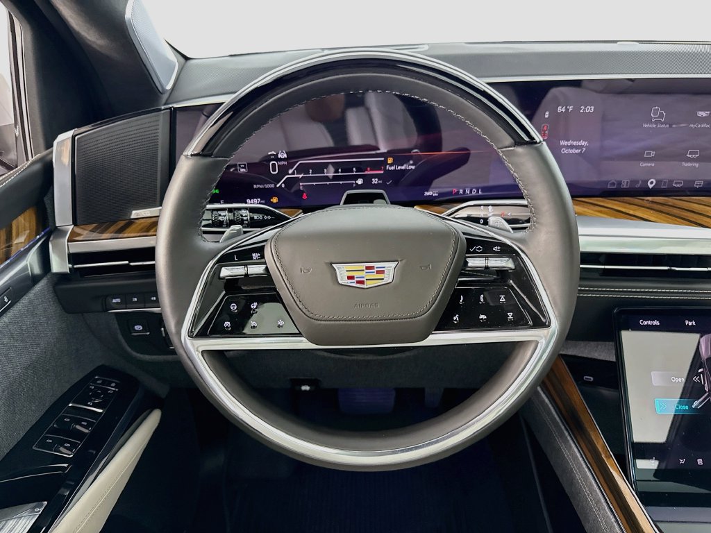 Used 2026 Cadillac Escalade ESV Platinum Sport w/ LPO, ONYX Package AWD/4WD image 11