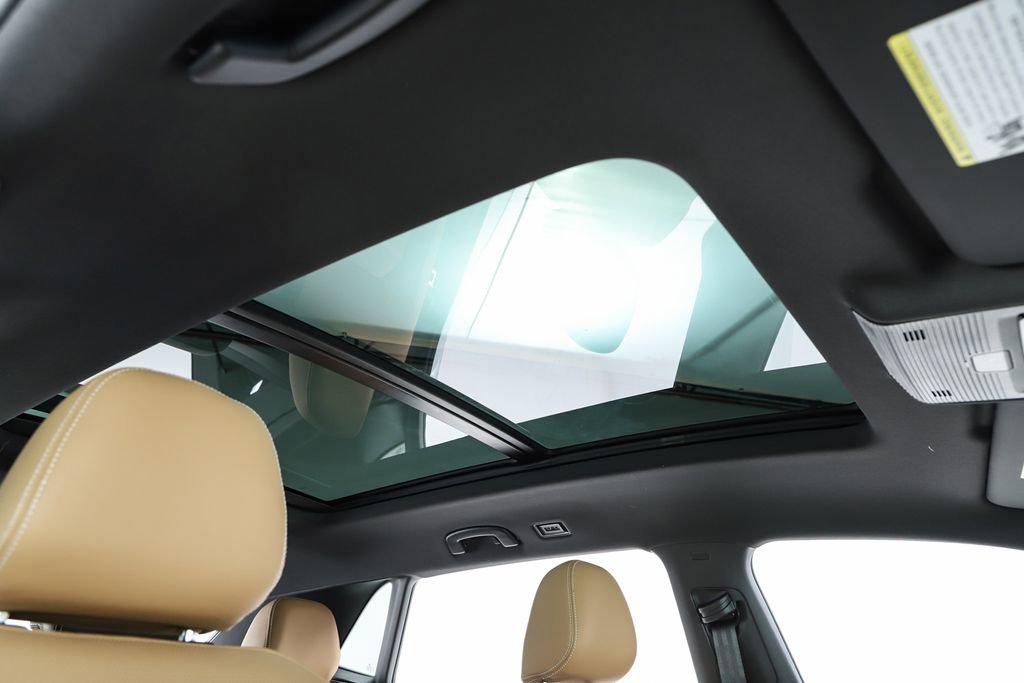 New 2026 Volkswagen Atlas Cross Sport SEL image 37