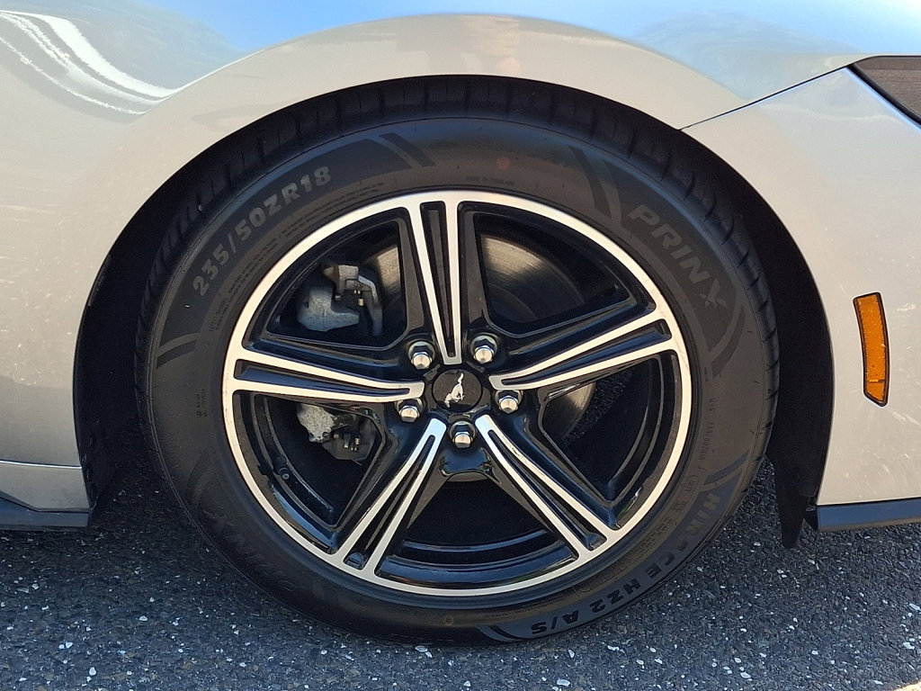 Used 2024 Ford Mustang Premium RWD image 9