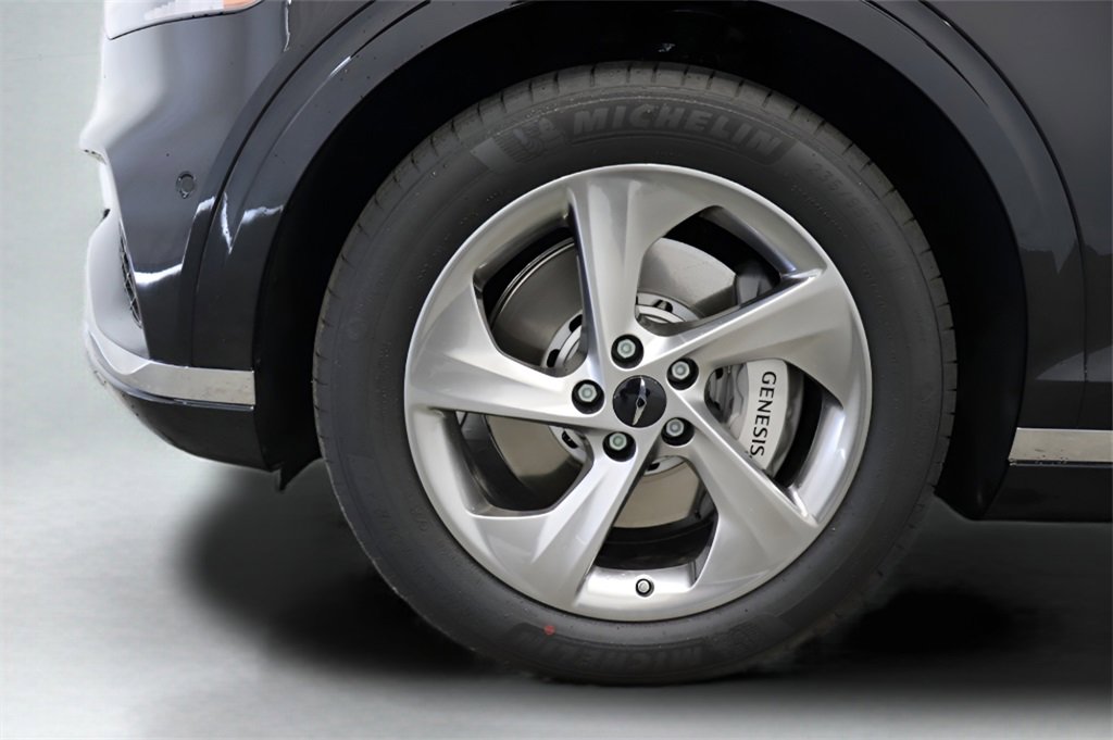 New 2026 Genesis GV70 2.5T Advanced image 4